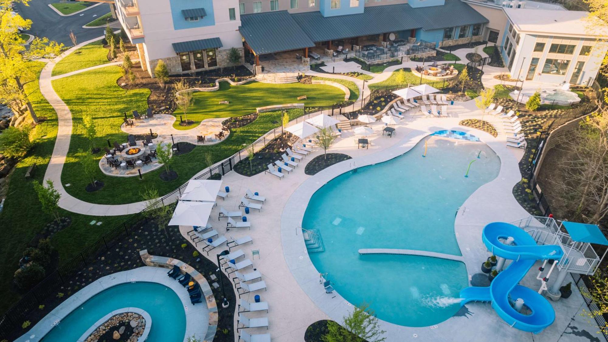 Embassy Suites By Hilton Gatlinburg Resort 外观 照片