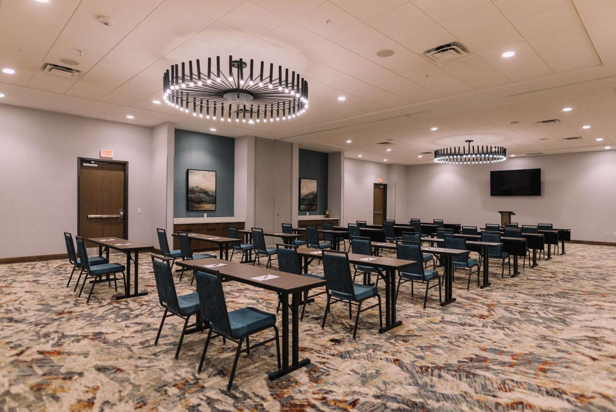 Embassy Suites By Hilton Gatlinburg Resort 外观 照片