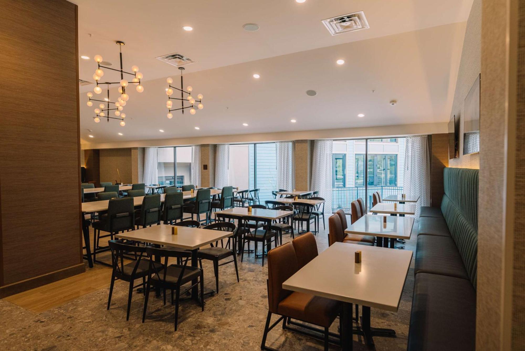 Embassy Suites By Hilton Gatlinburg Resort 外观 照片